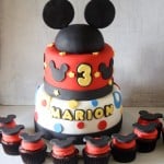 Mickey Mouse Cake and Cupcakes