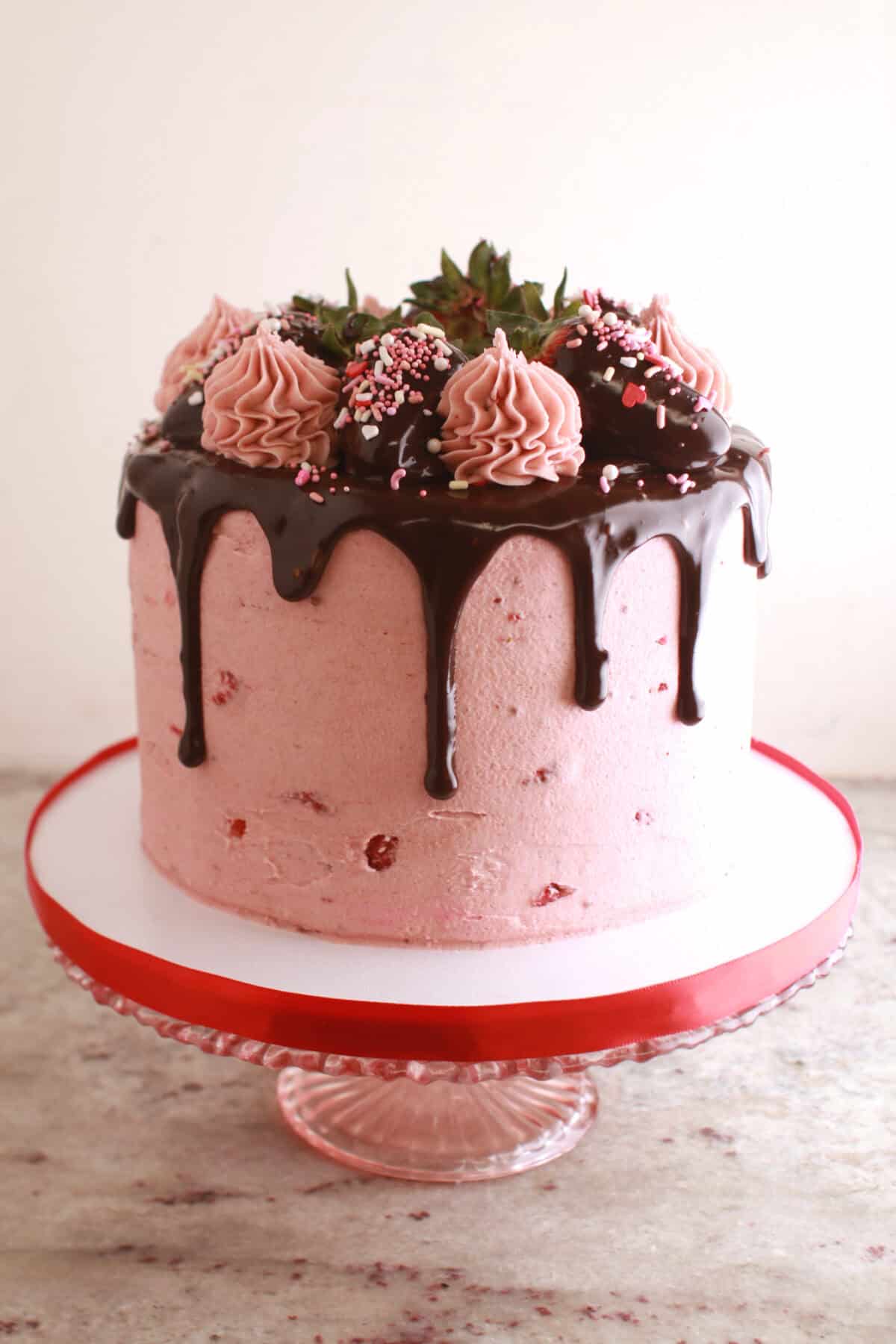 chocolate covered strawberries cake with ganache