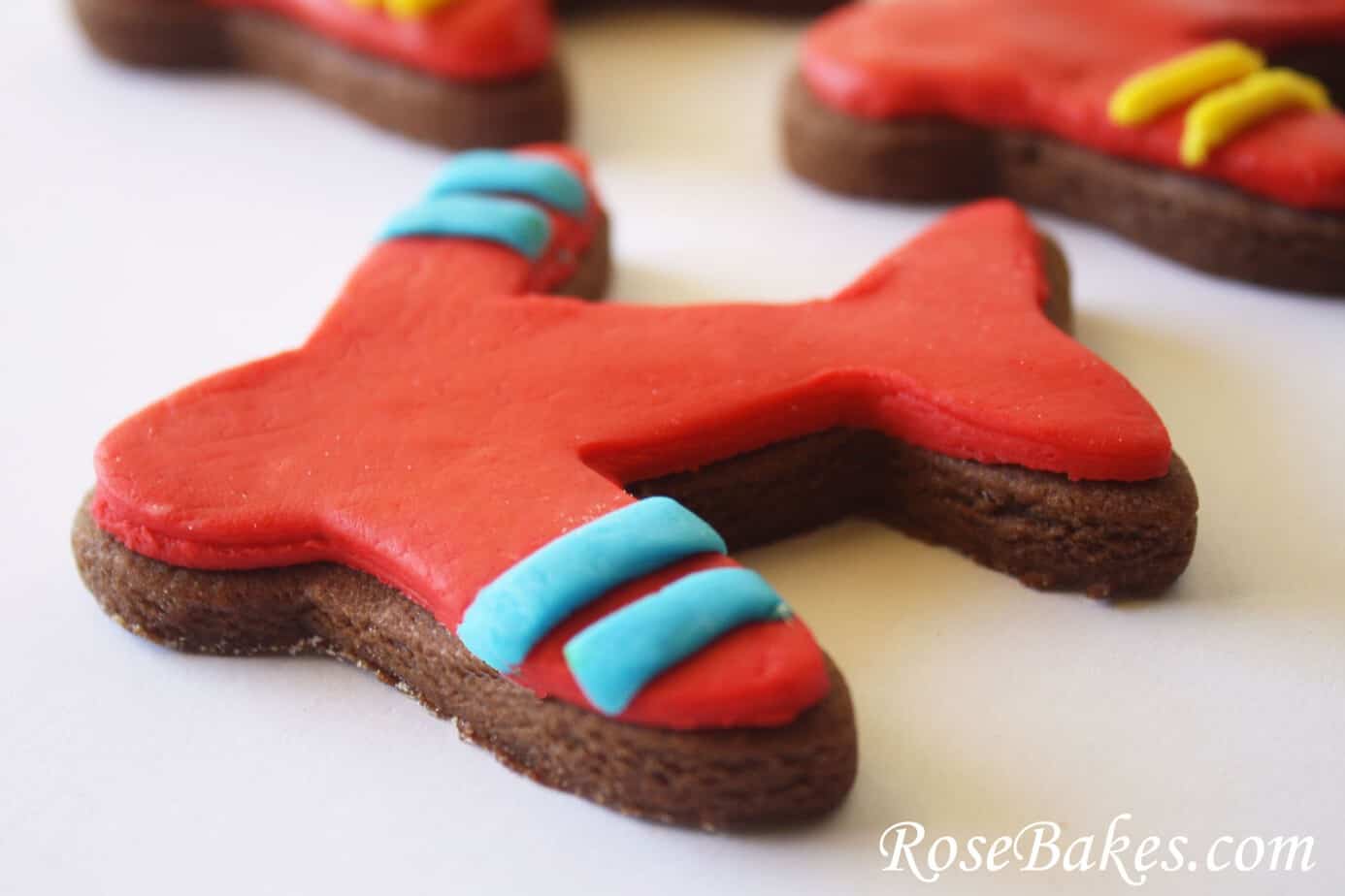 Close up of airplane cookie