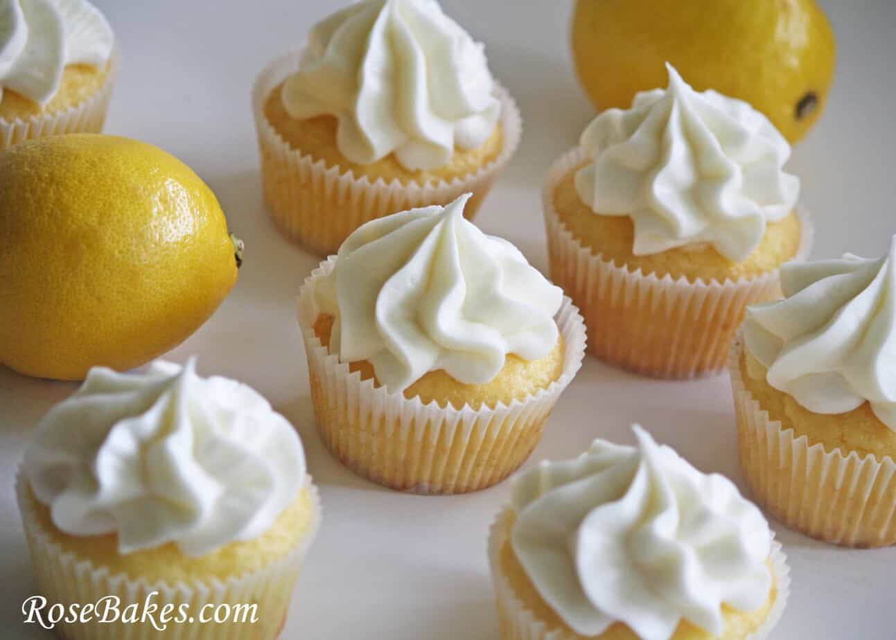 multiple cupcakes with lemons 