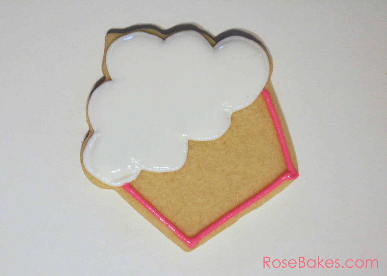 How to Decorate a Cupcake Cookie 06