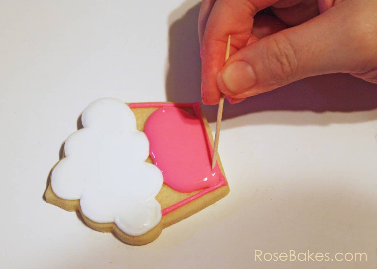 How to Decorate a Cupcake Cookie 08