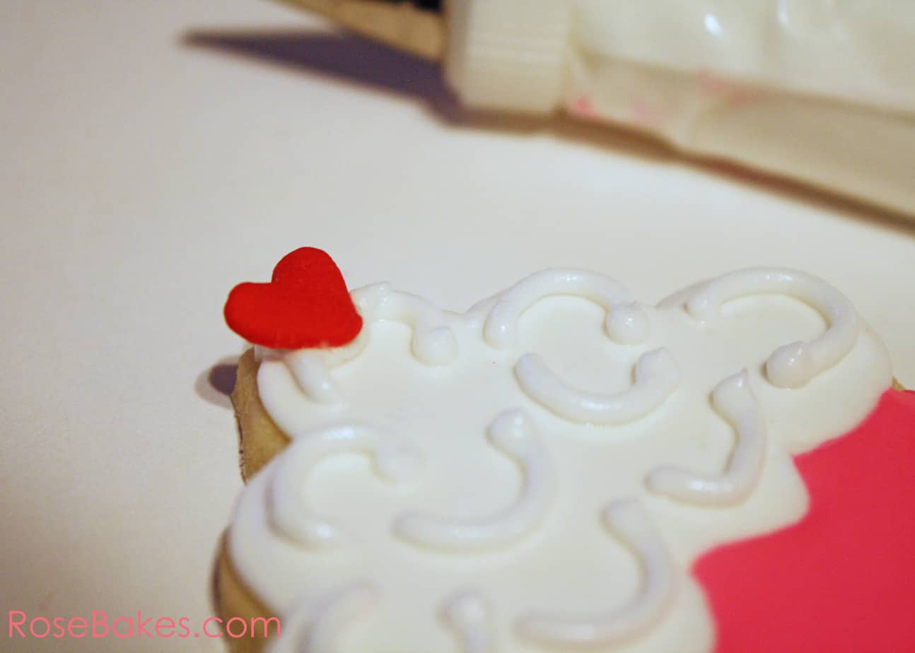 How to Decorate a Cupcake Cookie 13