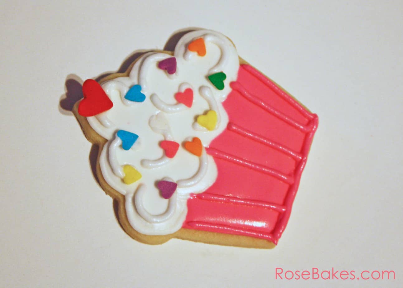 How to Decorate a Cupcake Cookie 18