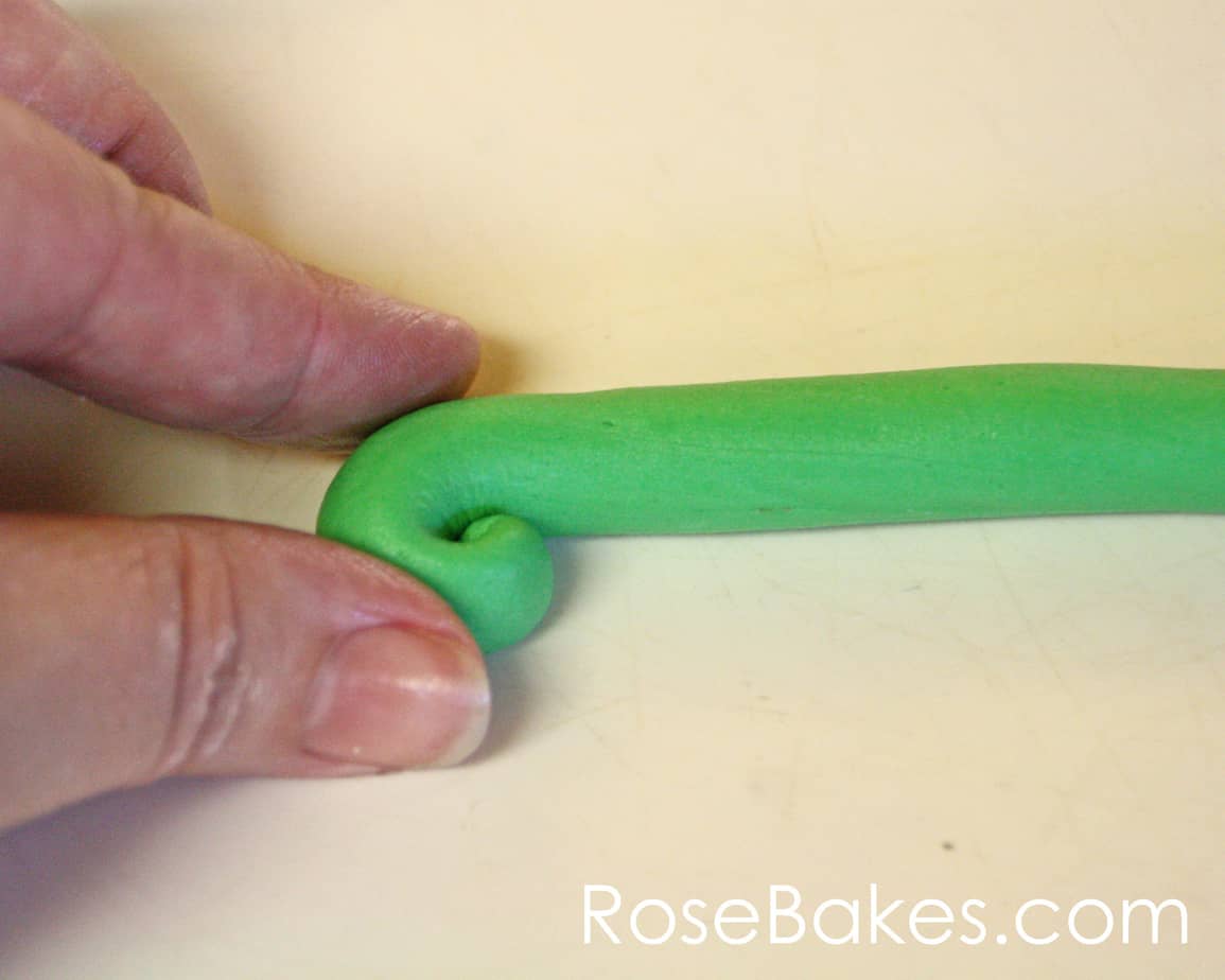 How to Make Fondant Number Cake Toppers 05