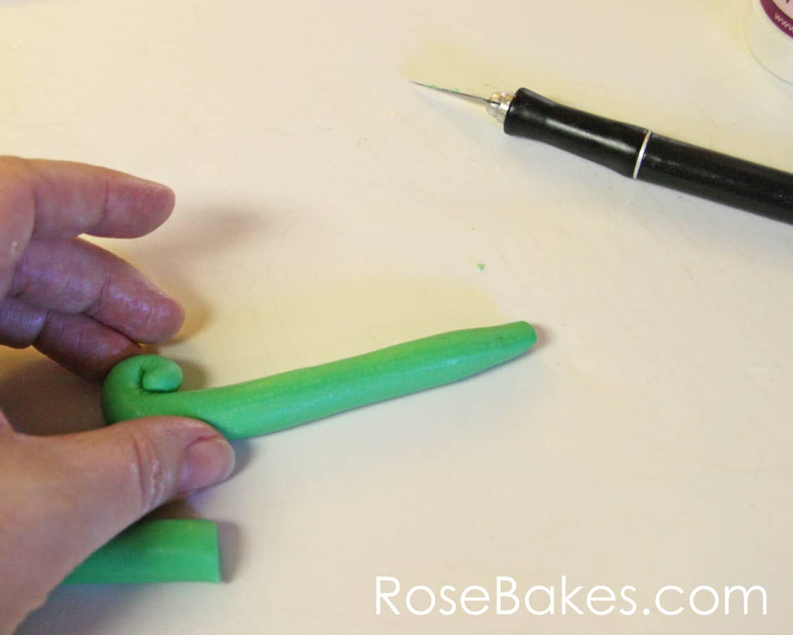 How to Make Fondant Number Cake Toppers 08