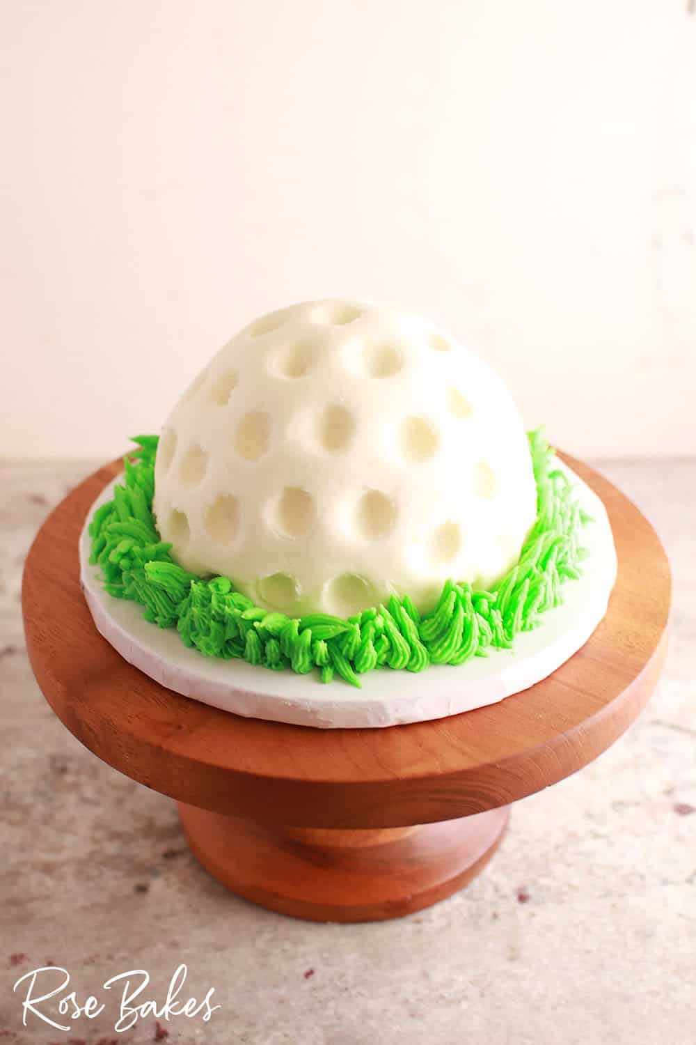 golf ball smash cake