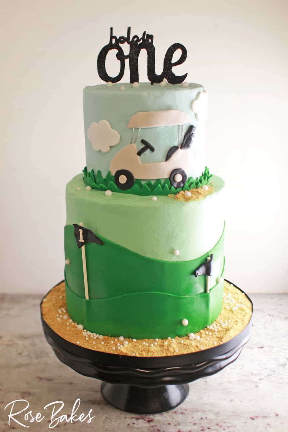 hole in one golf-themed 1st birthday cake