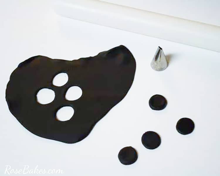 how-to-make-ladybug-cake-pops