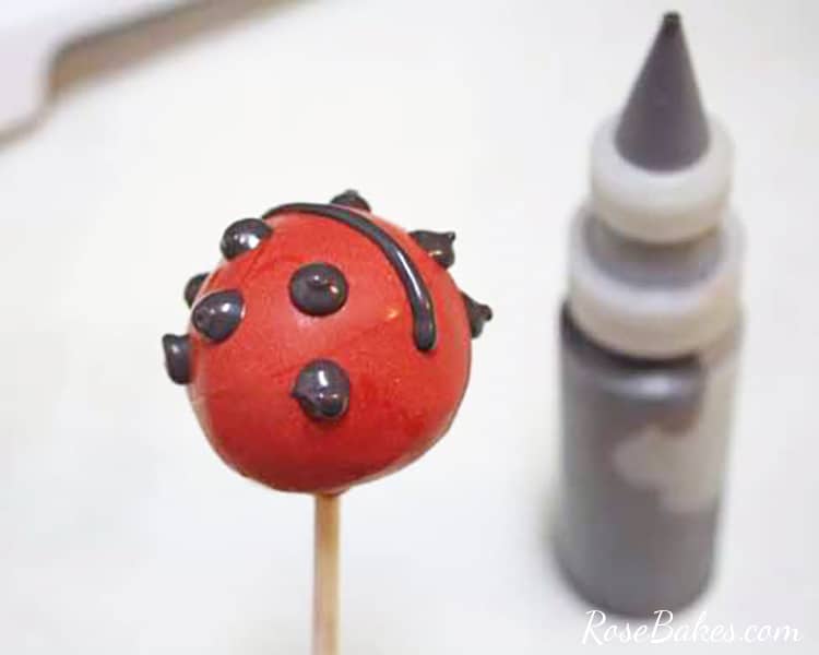 how-to-make-ladybug-cake-pops