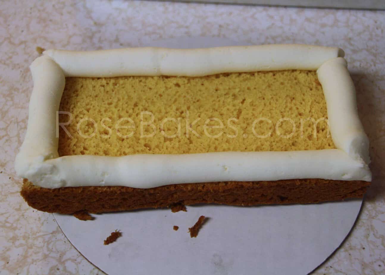 How to Make a Tractor Cake 03