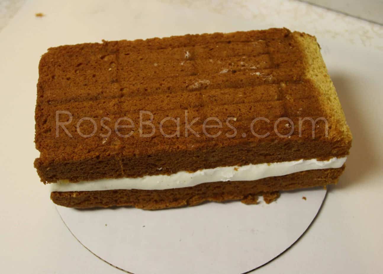 How to Make a Tractor Cake 06