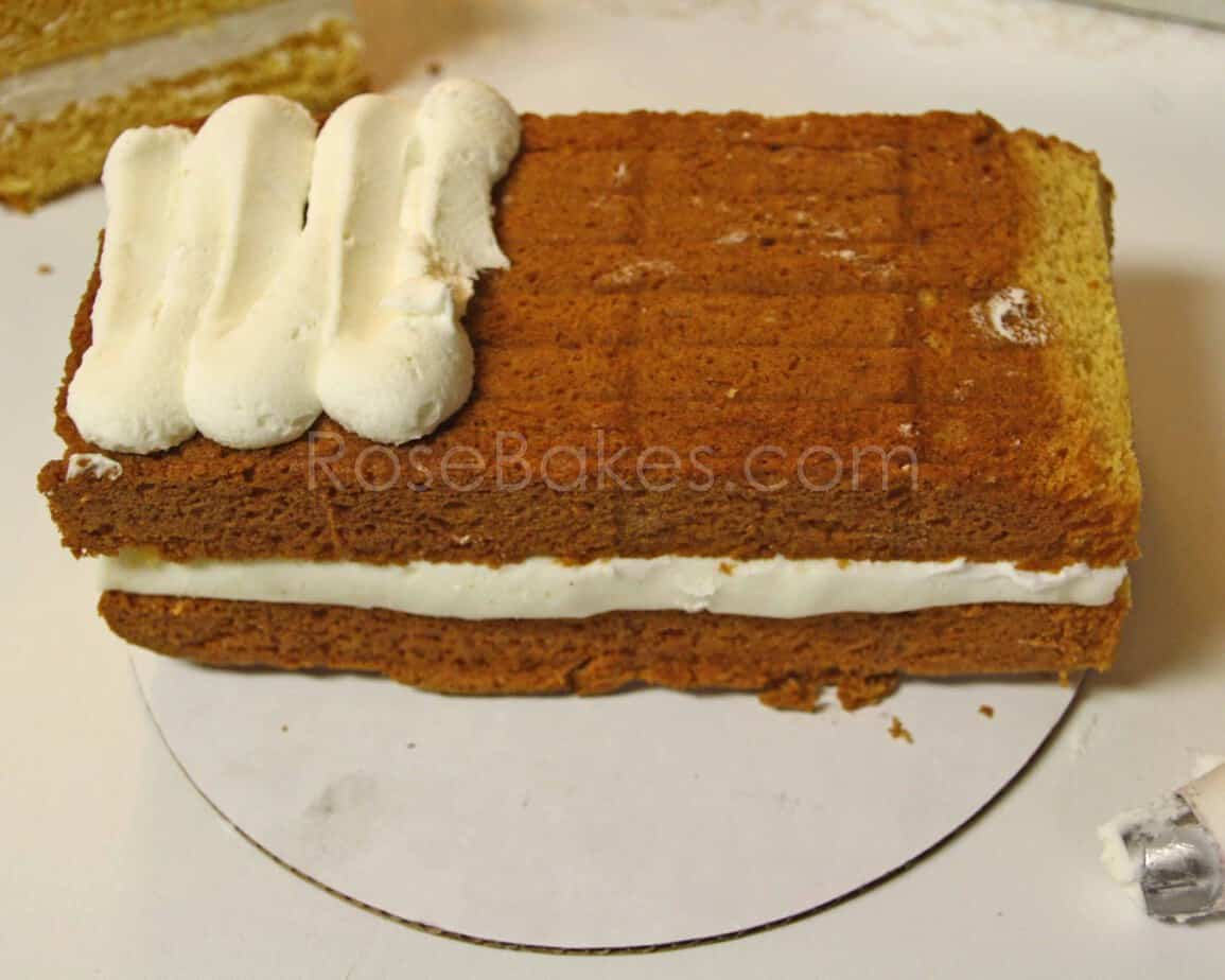 How to Make a Tractor Cake 11