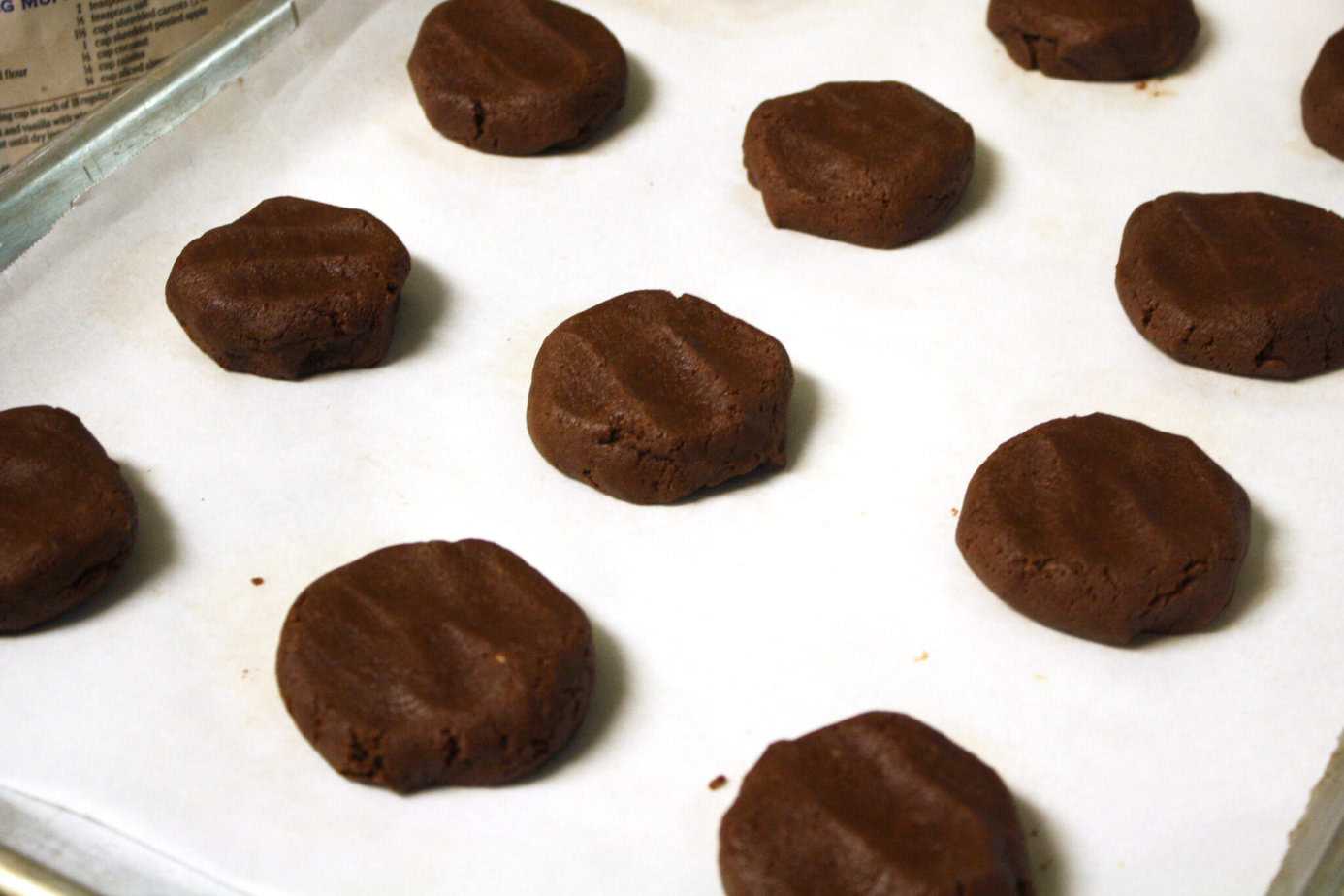 flattened biscoff stuffed cookies