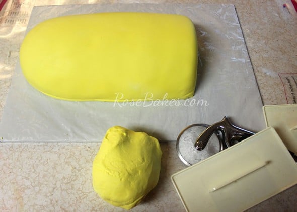 Marshmallow Fondant • Sarahs Bake Studio