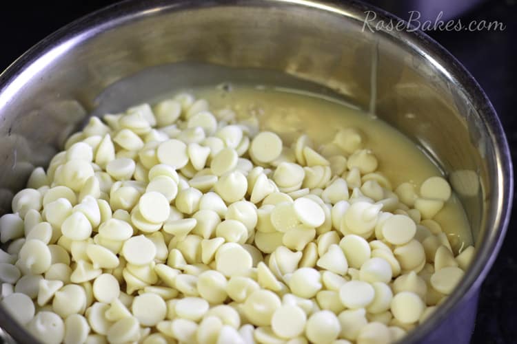 How-to-Make-Easy-Pralines-&-Cream-Fudge-01
