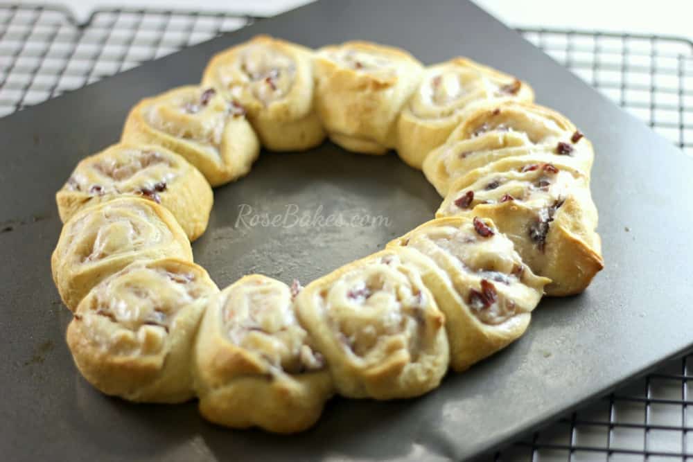 Baked Crescent Wreath