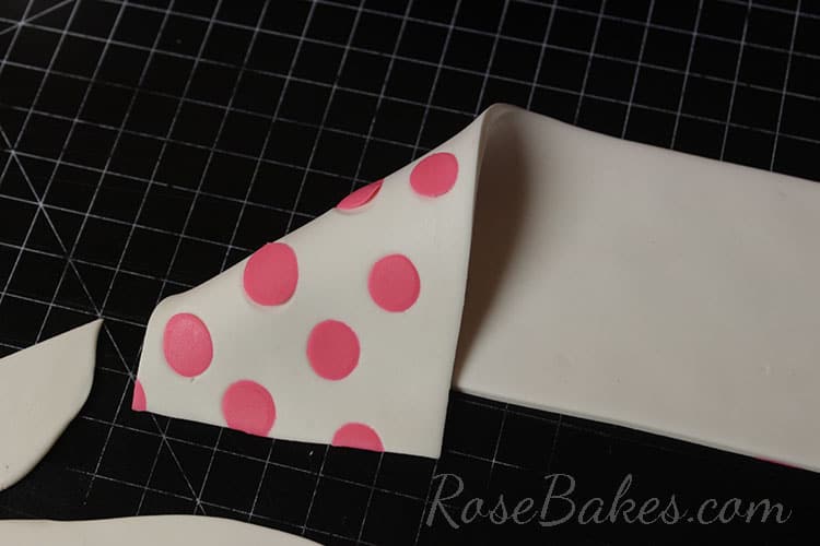 How to Make Polka Dot Bow 10