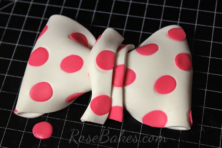 How to Make Polka Dot Bow 17