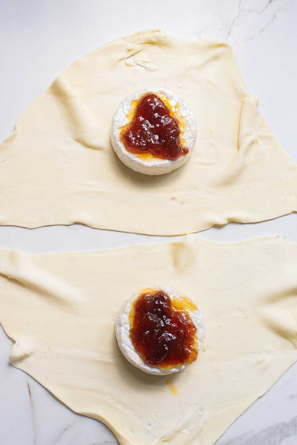 brie on puff pastry with honey and jam