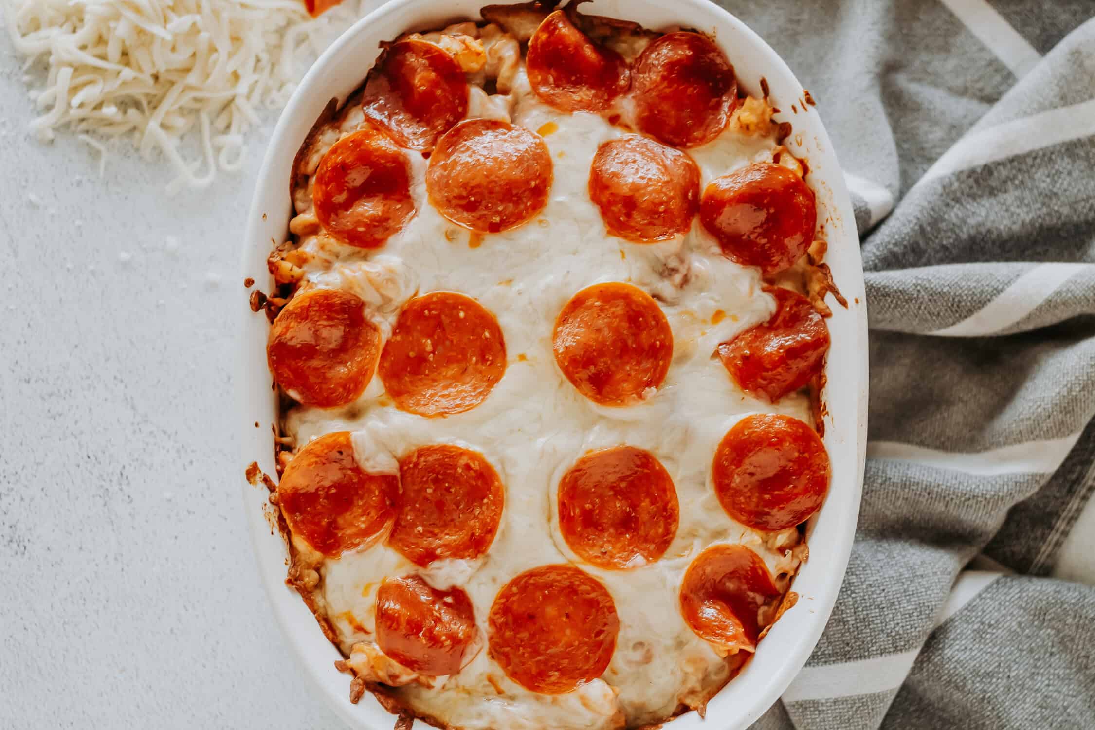 easy pepperoni pizza casserole
