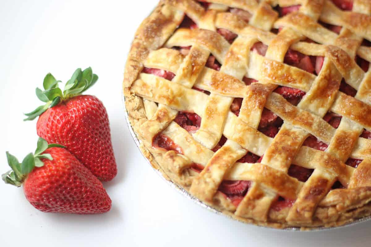 strawberry rhubarb pie