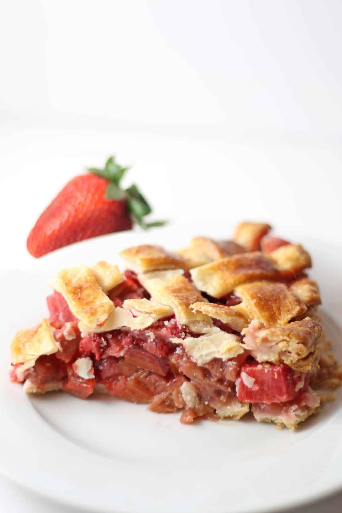 Strawberry Rhubarb Pie slice