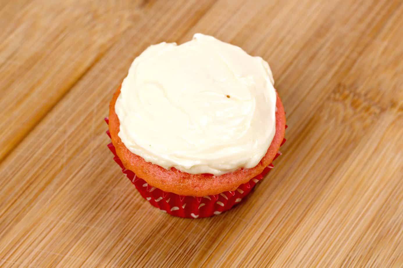 strawberry cheesecake cupcakes