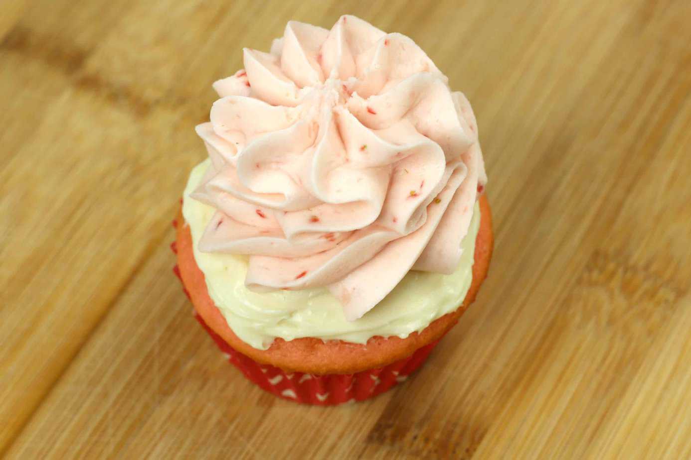strawberry cheesecake cupcakes