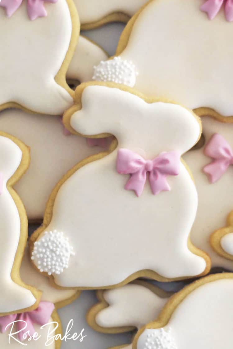 How to Make Decorated Easter Bunny Cookies