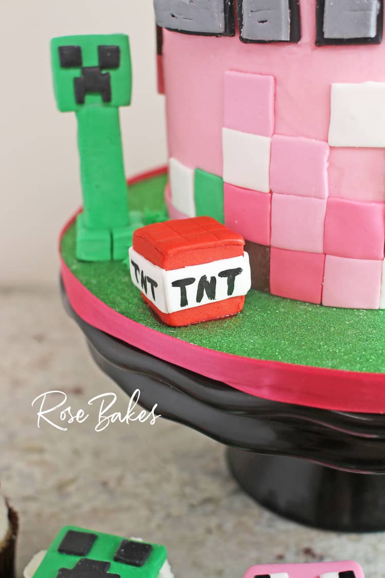 Fondant TNT block