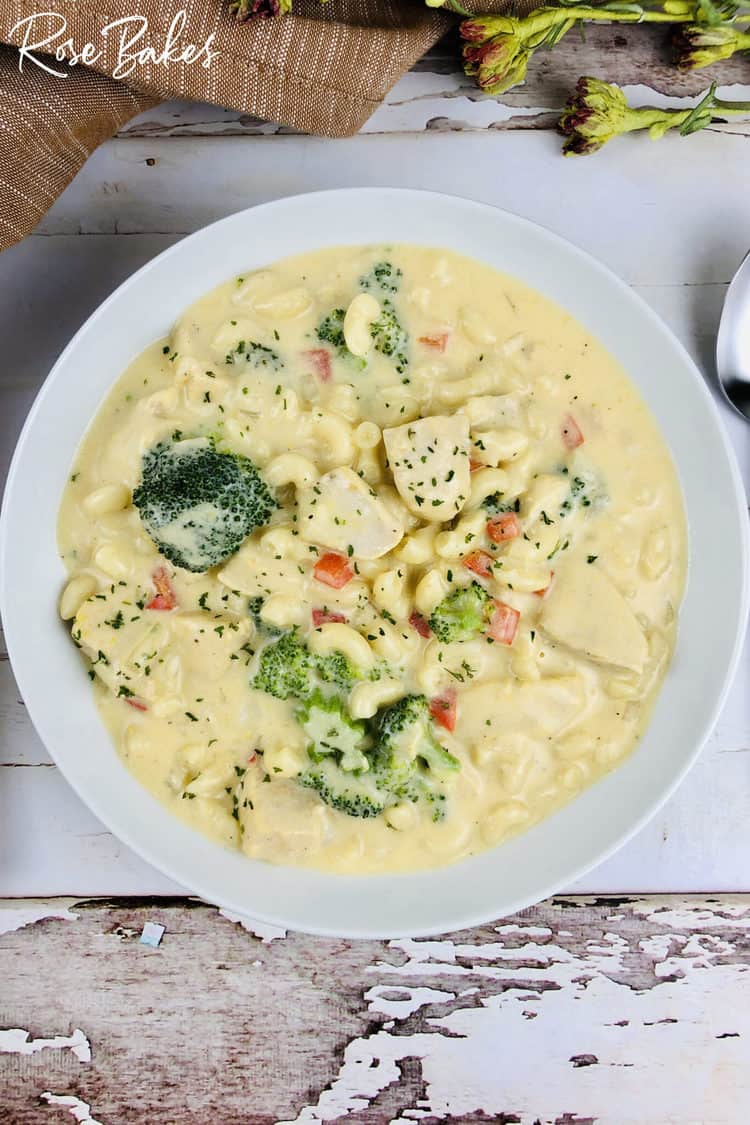 mac and cheese chicken soup in white serving bowl