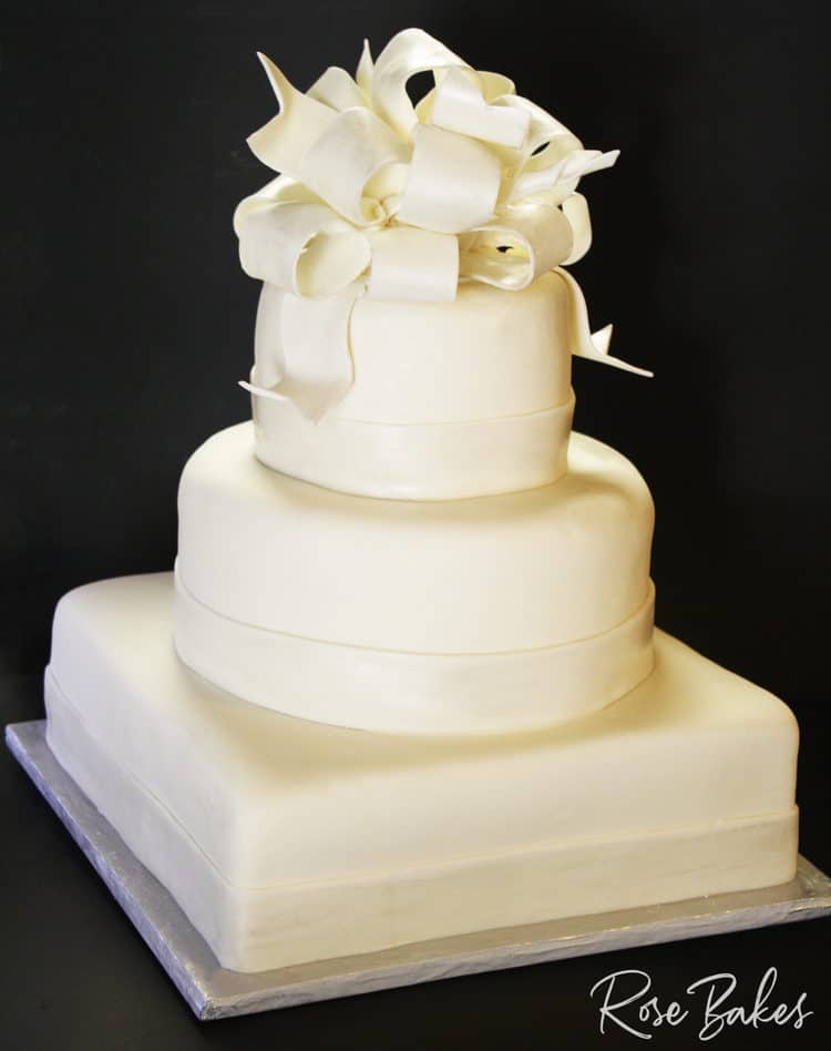 White-Fondant-Wedding Cake with Gum Paste Bow and Ribbons