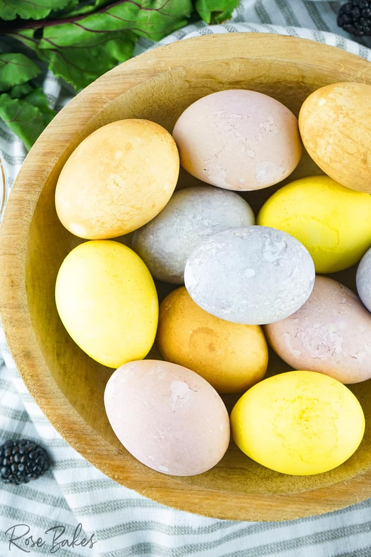 Easter Eggs Dyed with All-Natural Dye