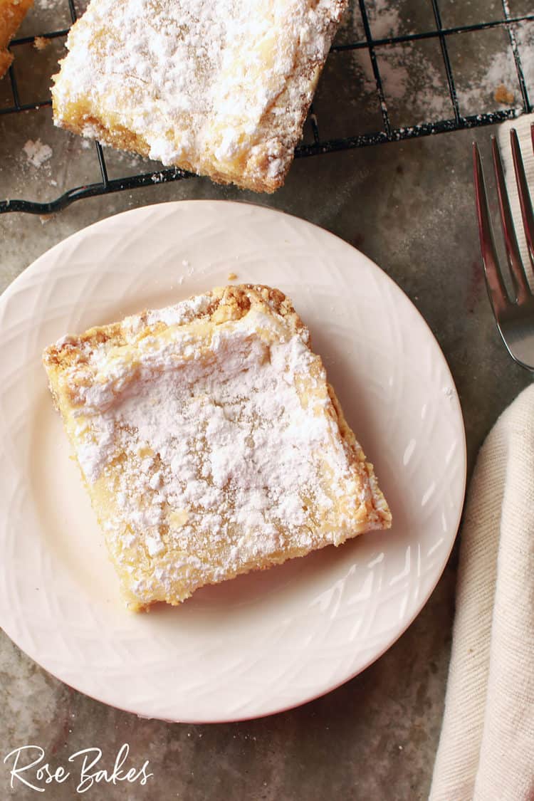 A single serving of Ooey Gooey Bars