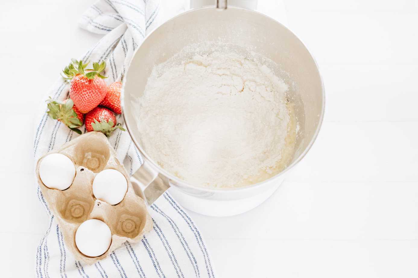flower mixture added to liquid mixture for buttermilk pancakes
