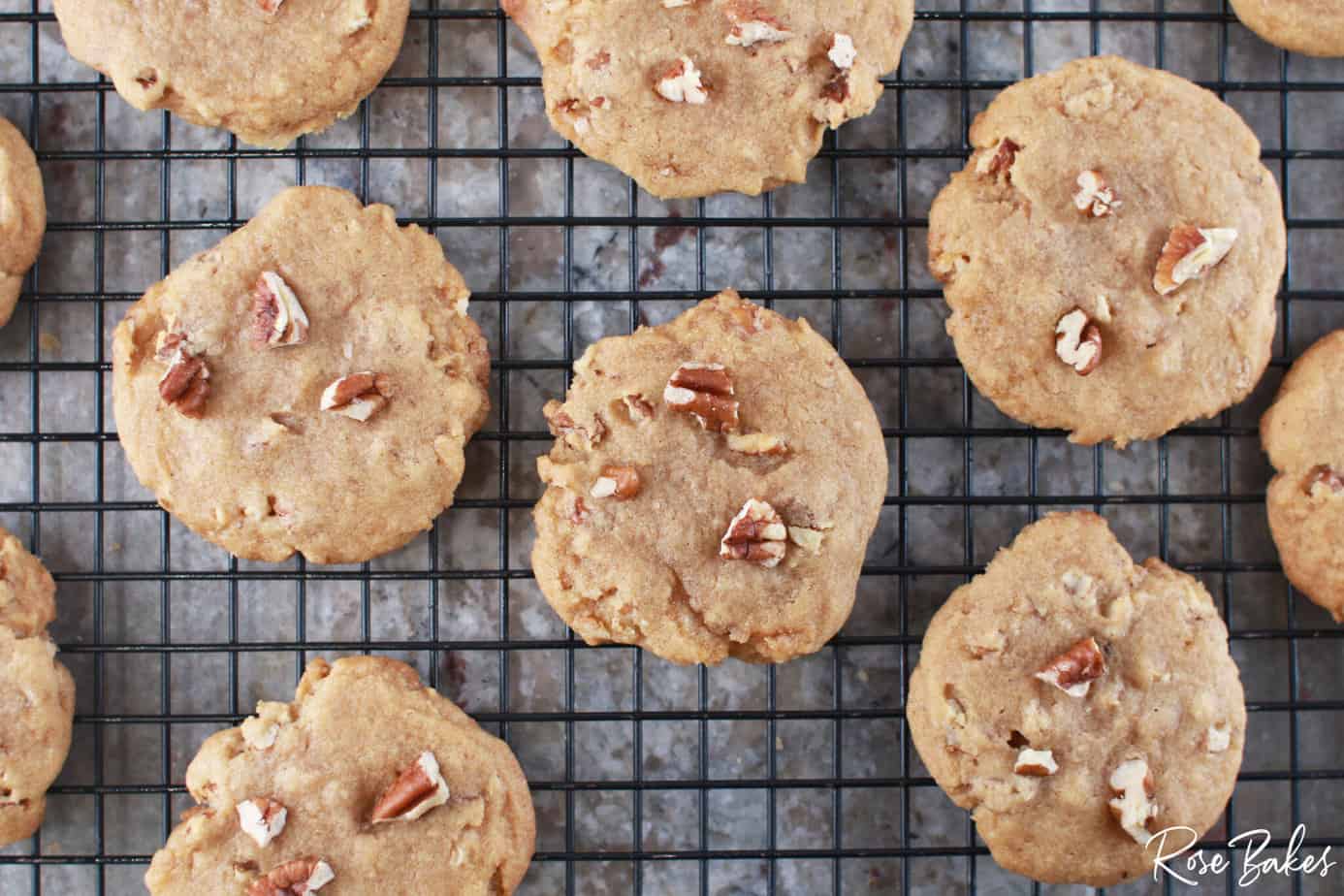 Praline Cookies cooling on a wire rack