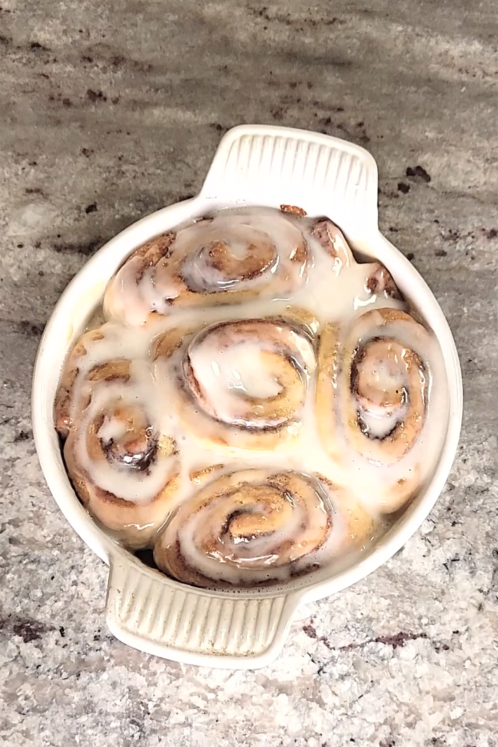 tiktok viral cinnamon rolls with heavy cream