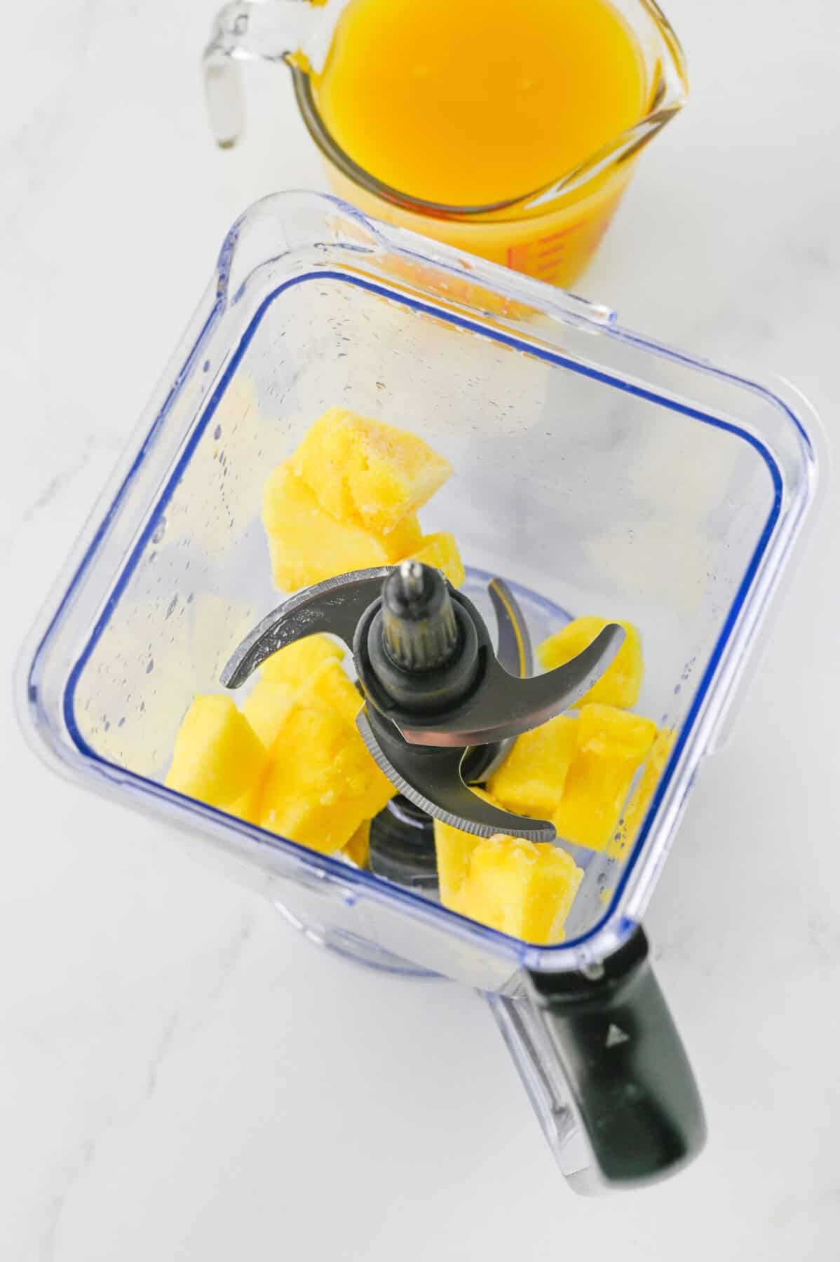 pineapple in blender