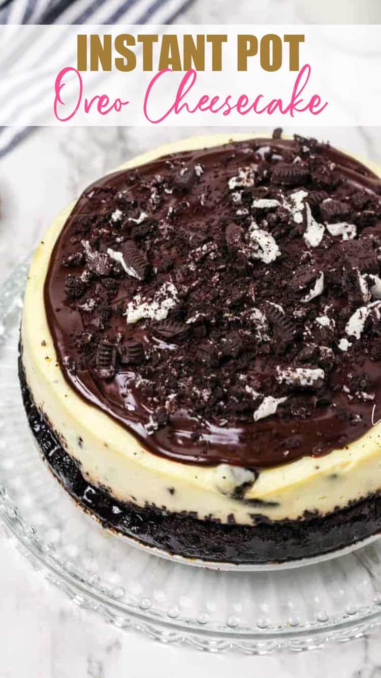 Oreo Cheesecake topped with ganache and crushed Oreo cookie pieces