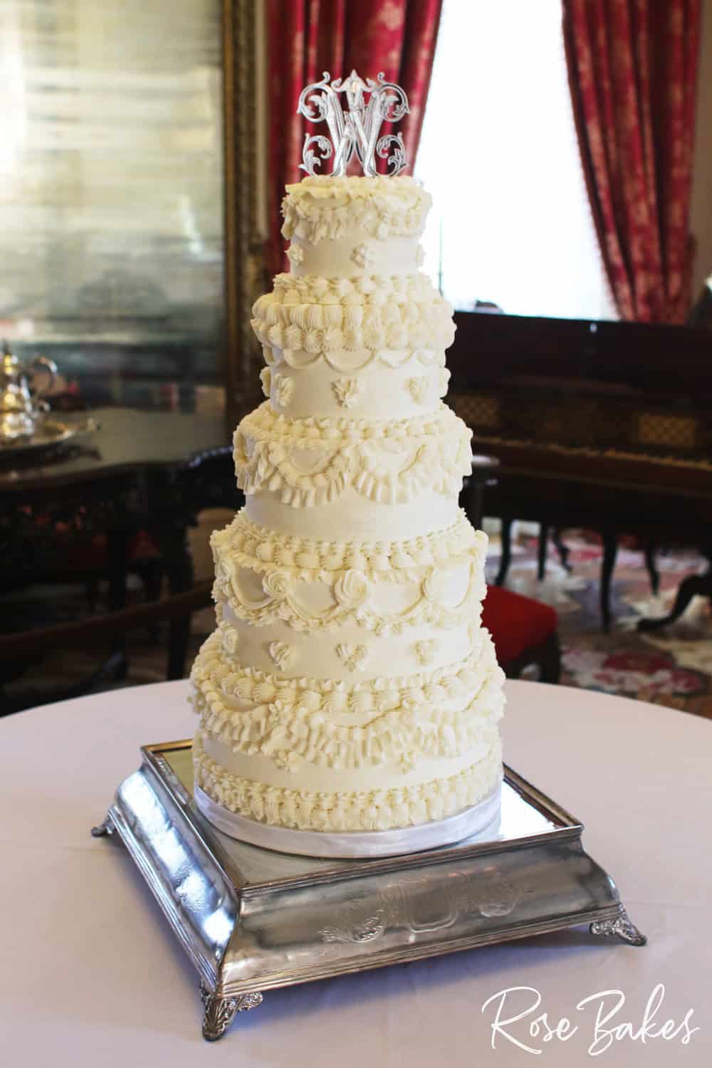 vinted buttercream wedding cake