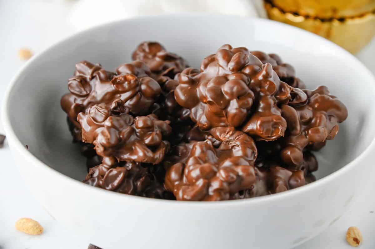 Chocolate Peanut Clusters 