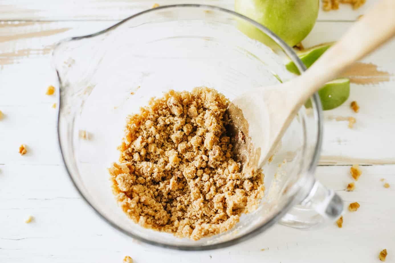 streusel  in bowl crumbled