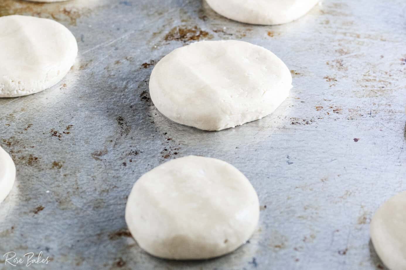 raw cookies on cookie sheet
