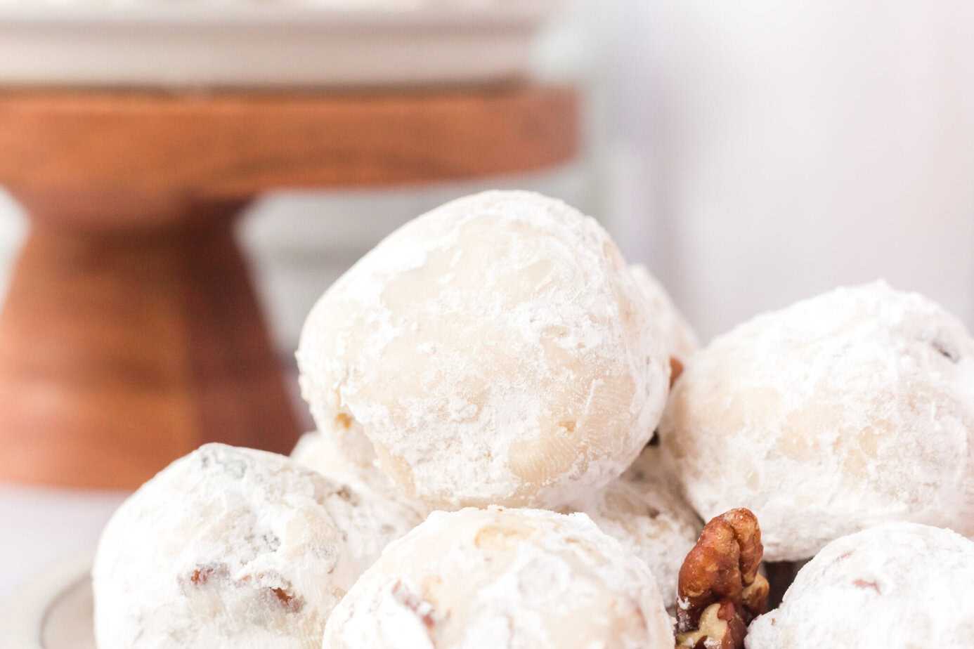 pecan sandies cookies stacked
