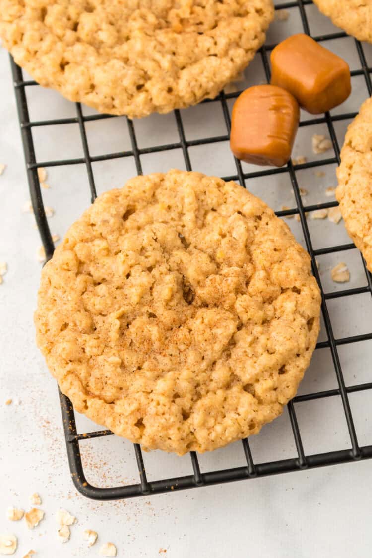 Oatmeal Cookies (with caramel)-Set 2 (10 of 21)