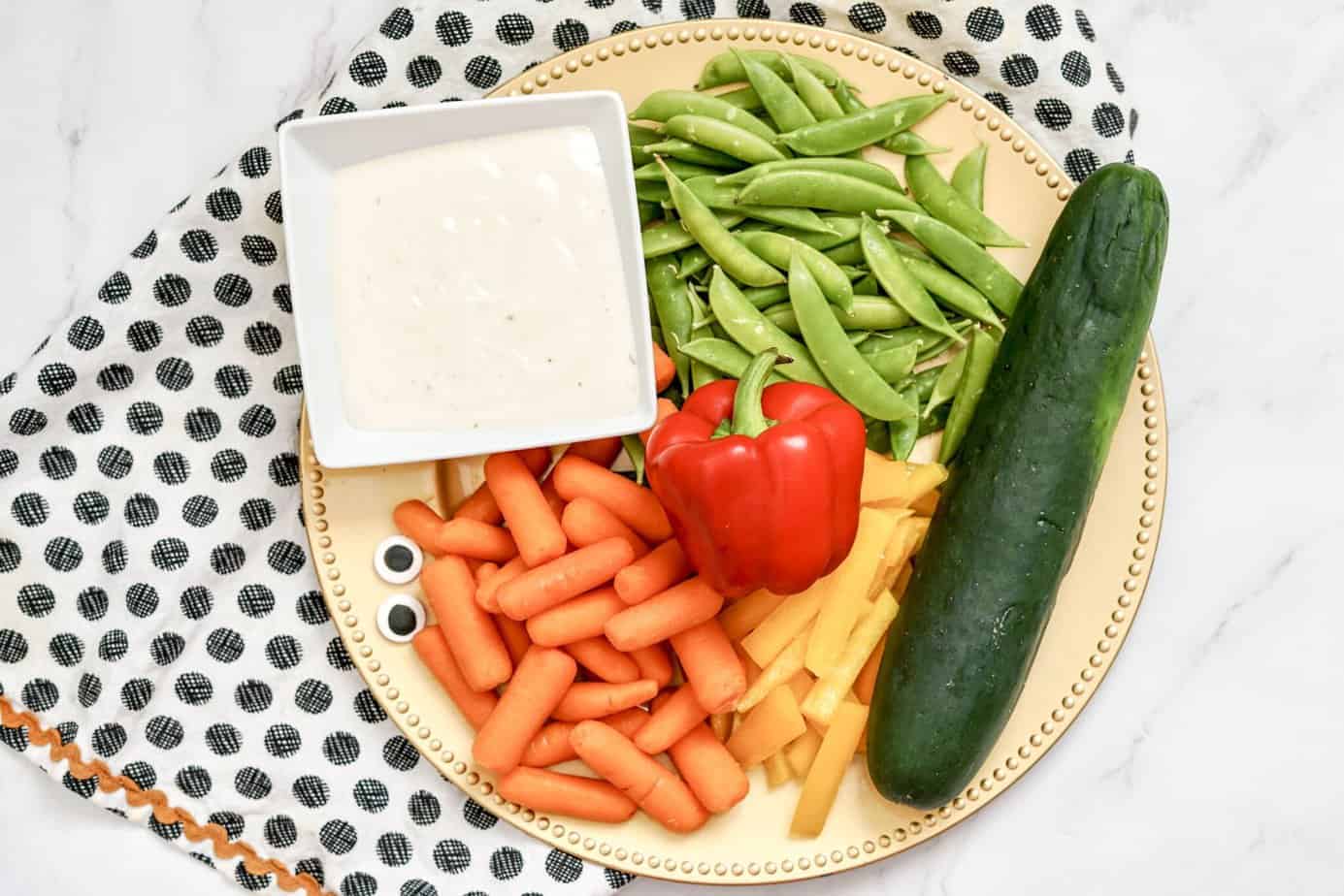 turkey veggie platter ingredients on a tray
