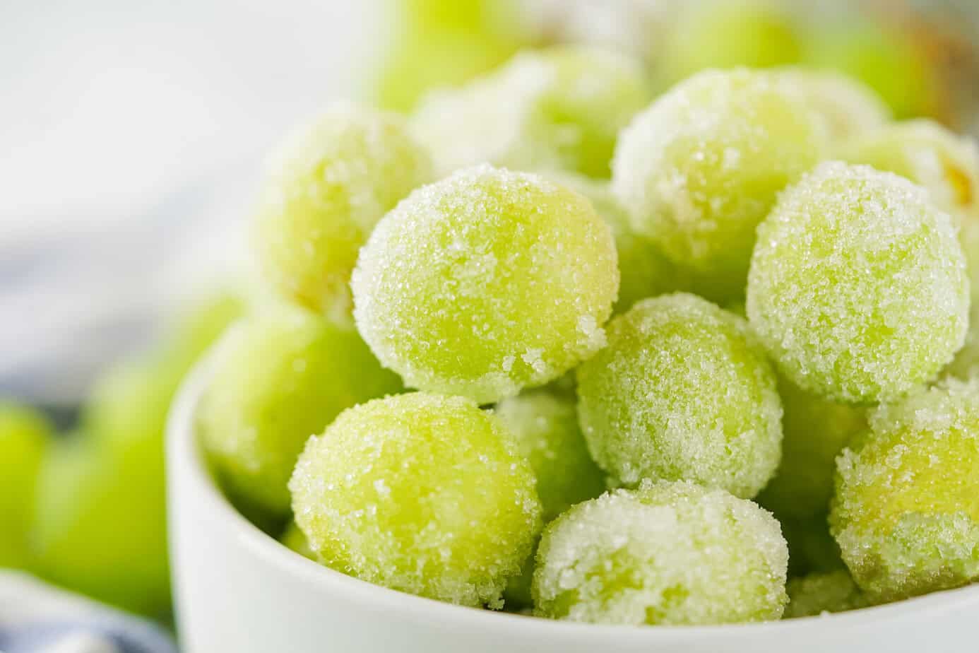 sugared champagne grapes frozen
