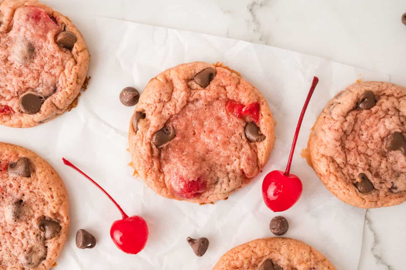 アニメ DARK CHOCOLATE And MARASCHINO CHERRY Maraschino Cherry Chocolate Chip Cookies