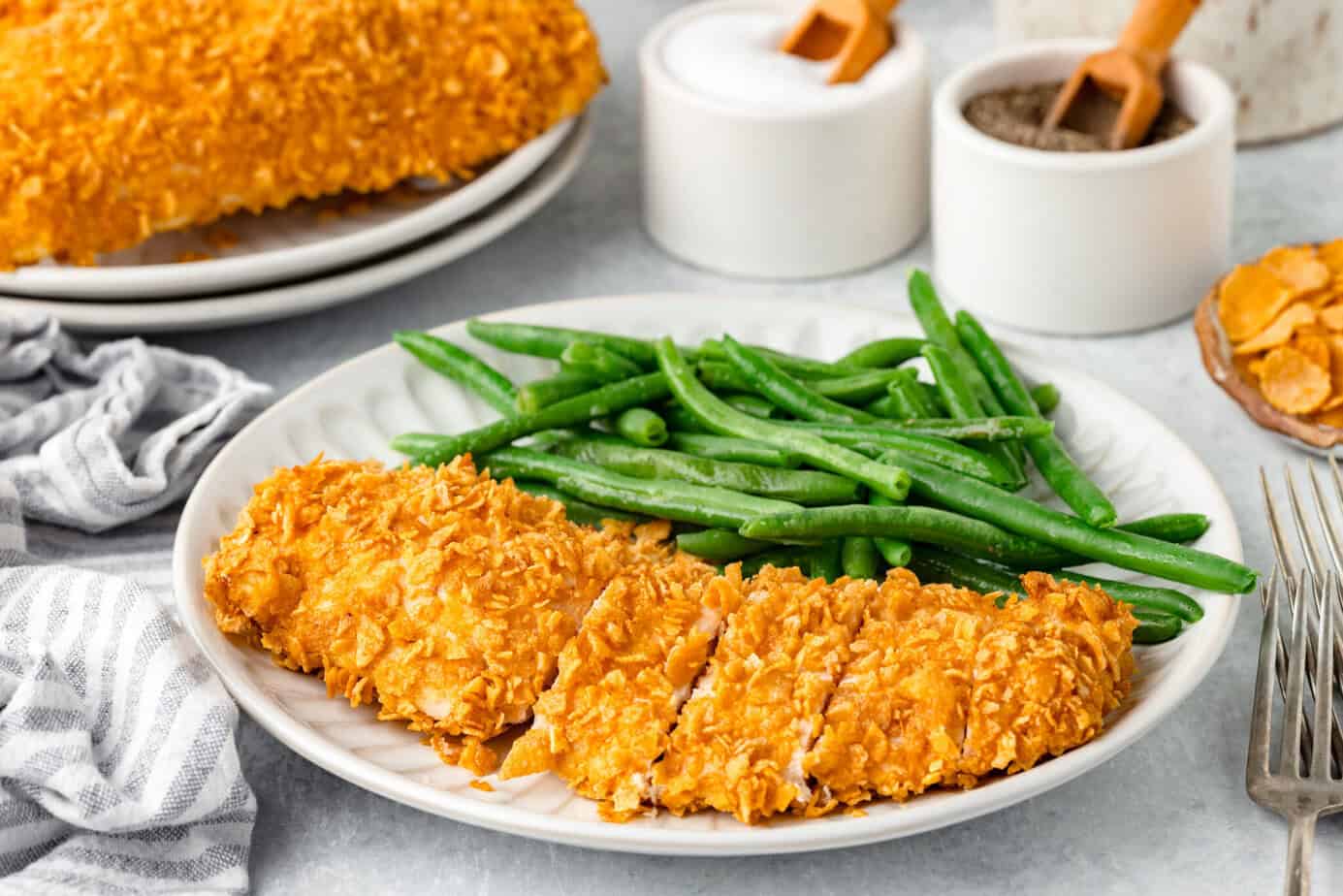 oven-baked cornflake chicken with green beans